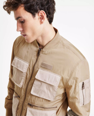 Чоловіча бомбер-куртка Guess з кишенями 1159847744 (Бежевий L)