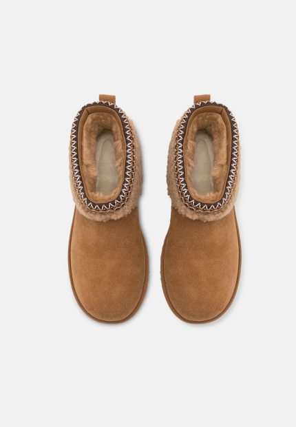 Женские ботинки замшевые UGG 40 (9 US) 26 см Коричневый 1162674058