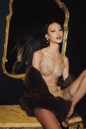 Комплект с вышивкой Victoria's Secret пояс для чулок и трусики стринги 1159855846 (Бежевый S)