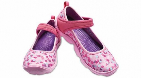 Розовые в цветной горошек детские мокасины Crocs art502742 (размер EUR 34-35)