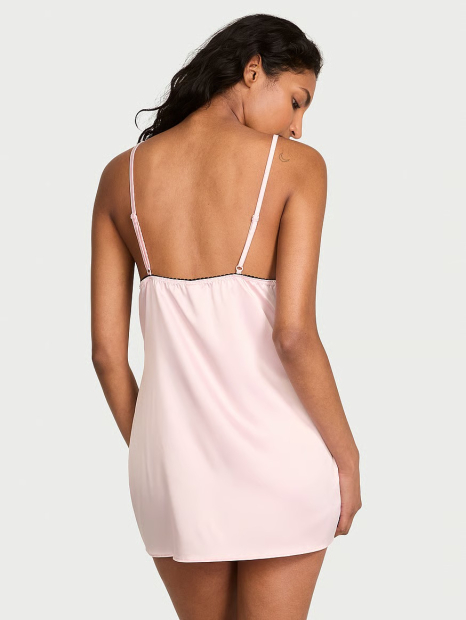 Атласная мини-комбинация Victoria's Secret с кружевной отделкой 1159853514 (Розовый L)