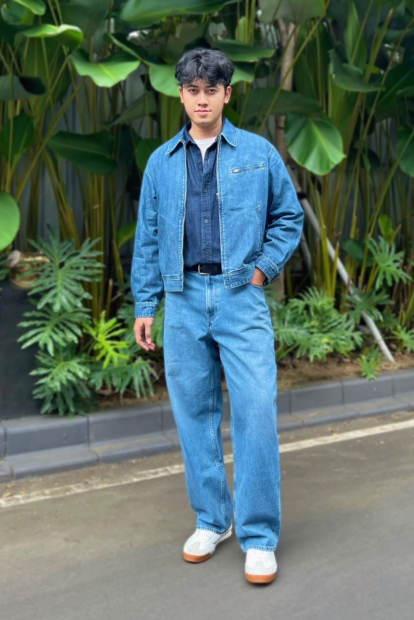 Джинсова куртка UNIQLO на блискавці 1159846151 (Синій L)