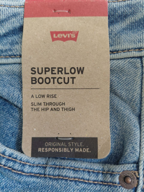Женские джинсы Superlow Bootcut Levi's 1159839102 (Синий W26 L32)