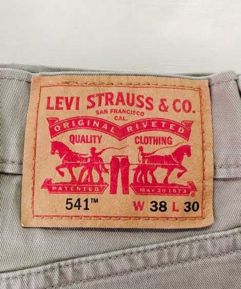 Мужские джинсы 541 Athletic Taper Levi's 1159842514 (Бежевый 38W 30L)