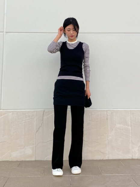 Джинсы-клеш UNIQLO 1159851846 (Черный L)