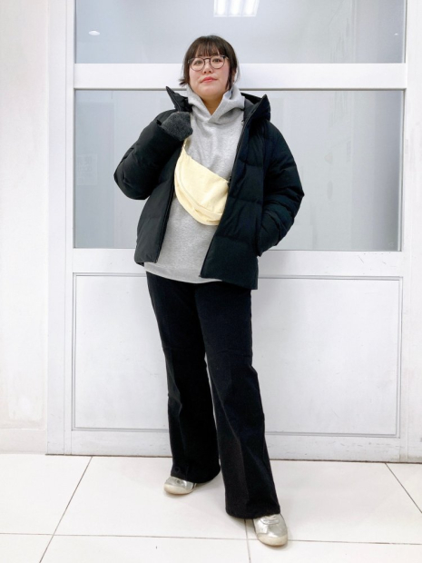 Джинсы-клеш UNIQLO 1159851846 (Черный L)