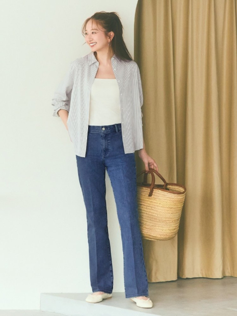 Женские джинсы-клеш UNIQLO 1159851853 (Синий L)