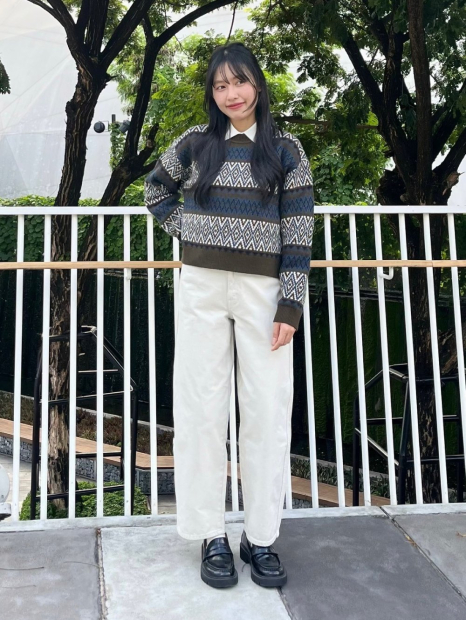 Джинсы Uniqlo 1159854396 (Молочный 27)