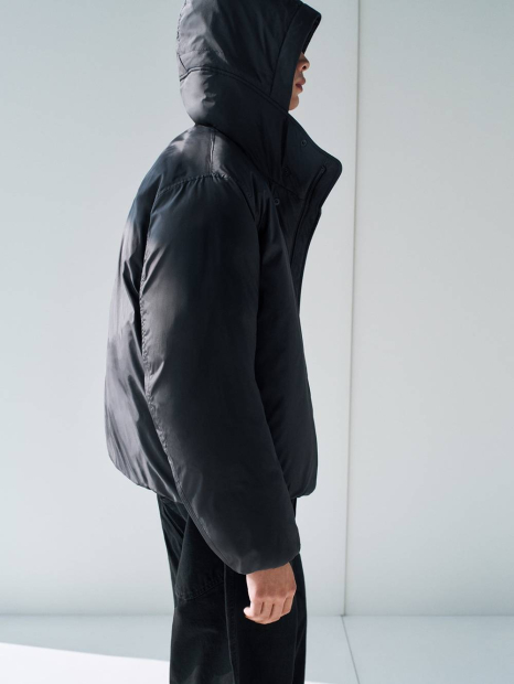 Джинсы Uniqlo 1159854608 (Черный 29)