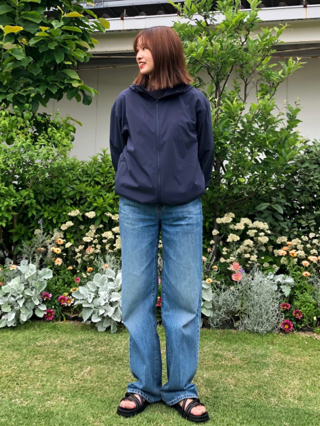 Женские прямые джинсы Uniqlo 1159855805 (Голубой 27)