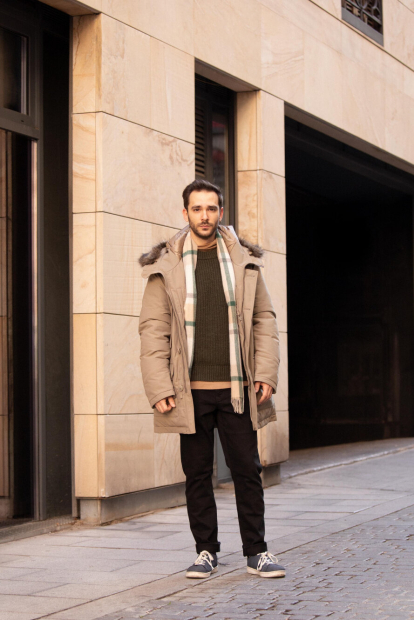 Джинсы из эластичной ткани UNIQLO 1159863634 (Черный 34W 34L)