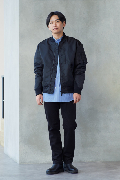 Джинсы из эластичной ткани UNIQLO 1159863634 (Черный 34W 34L)