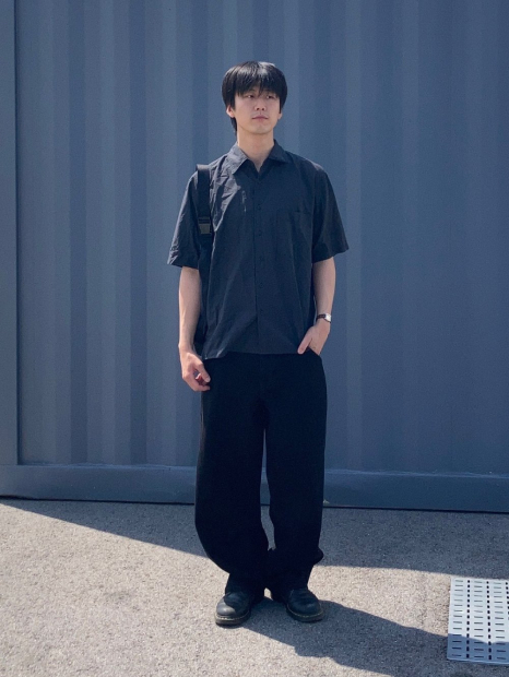 Чоловічі джинси широкі UNIQLO 1160068675 (Чорний 32)