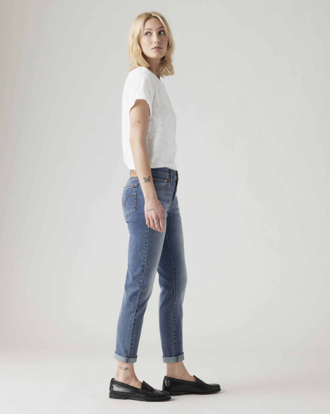 Женские джинсы Boyfriend Levi's 1160262639 (Синий W27 L27)
