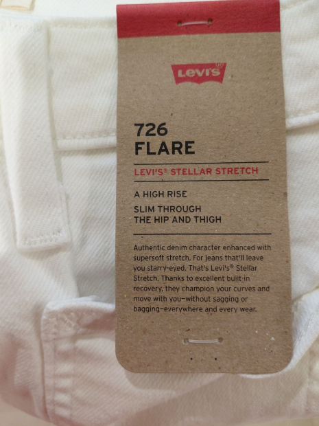 Женские джинсы 726 Patch Pocket Levi's 1162775510 (Белый W27 L30)