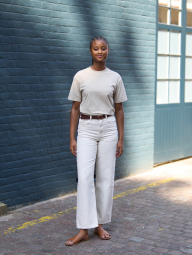 Широкие прямые джинсы UNIQLO 1159852516 (Молочный 26)