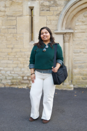 Широкие прямые джинсы UNIQLO 1159852516 (Молочный 26)