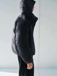 Джинсы Uniqlo 1159854608 (Черный 29)