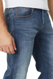 Чоловічі джинси Armani Exchange Smiley Back Pocket Skinny 1159860494 (Синій 40)