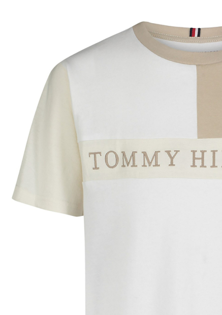 Дитяча футболка Tommy Hilfiger з вишитим логотипом 1159860822 (Білий 3T) на зріст 99 см