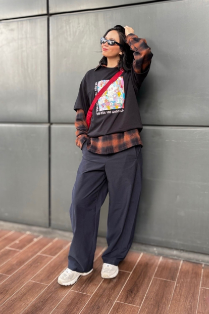 Футболка с принтом Labubu POP MART UT UNIQLO 1159851116 (Черный L)