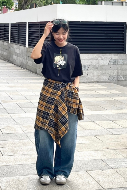 Футболка Demon Slayer: Kimetsu no Yaiba UNIQLO с принтом Zenitsu 1159851361 (Черный S)