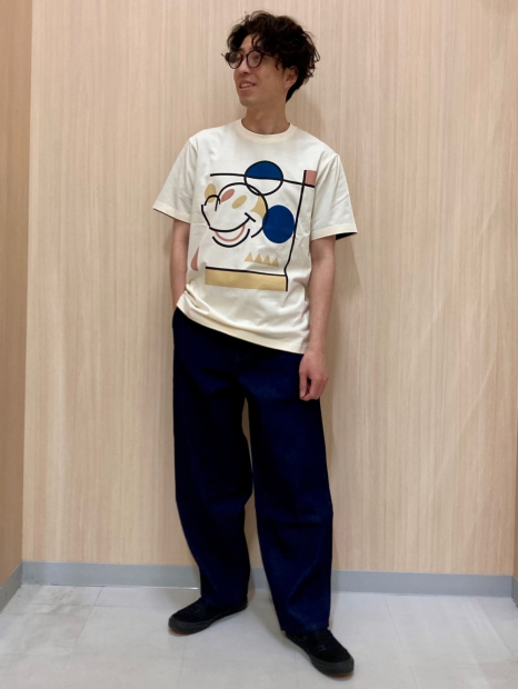 Футболка Disney's Mickey Faces UNIQLO с принтом 1159851373 (Молочный XXL)