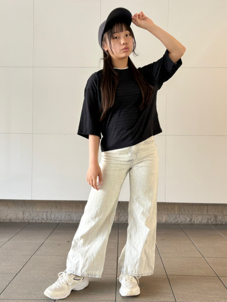 Укороченная лёгкая футболка UNIQLO 1159874175 (Черный XS)