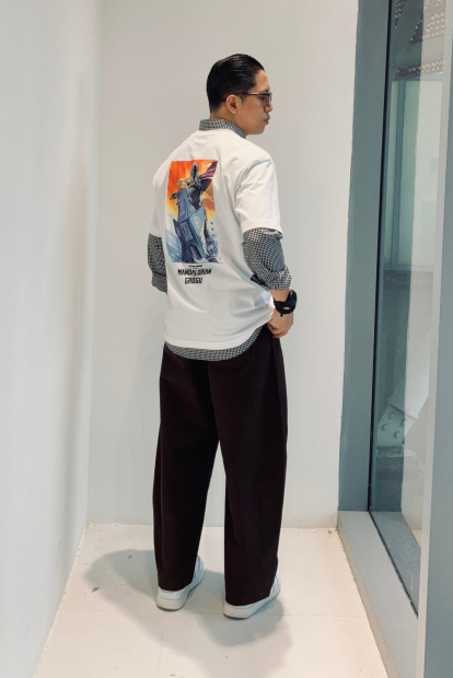 Футболка UNIQLO Star Wars з принтом спереду та ззаду 1161551262 (Білий M)