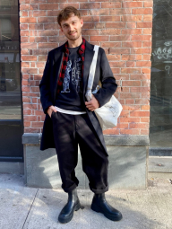 Футболка UNIQLO KAWS + Warhol UT Graphic с принтом 1159840394 (Черный S)