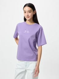 Футболка POP MART SKULLPANDA UNIQLO з принтом 1159843465 (Бузковий XS)