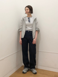 Эластичная футболка UNIQLO в полоску 1159849036 (Белый/Серый S)