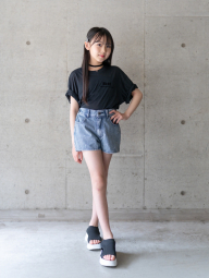 Укороченная лёгкая футболка UNIQLO 1159874175 (Черный XS)