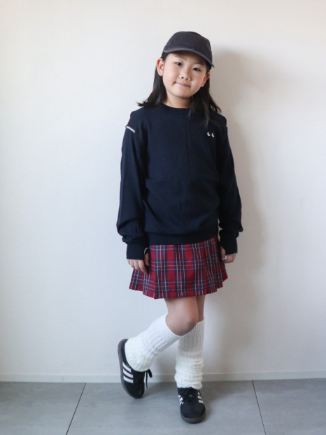 Детский свитер UNIQLO x Anya Hindmarch 1159856081 (Синий 9-10) на рост 135-145 см