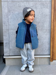 Детский свитер UNIQLO x Anya Hindmarch 1159856081 (Синий 9-10) на рост 135-145 см