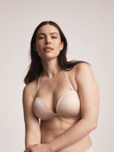 Гладкий комплект білизни Victoria's Secret ліф Push-up та трусики тонг 1159855287 (Бежевий 34B/S)