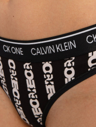 Женский комплект Calvin Klein бюст-топ и трусики тонг 1159847843 (Черный XS)