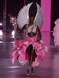 Кружевной комплект Victoria's Secret бюстгальтер на одно плечо и трусики стринги 1159861097 (Розовый S)