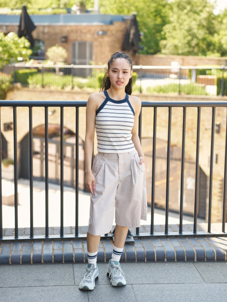 Женский костюм UNIQLO укороченная толстовка и шорты Bermuda 1159842737 (Серый S)