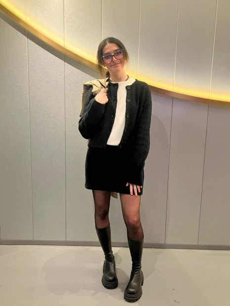 Женский вязаный костюм UNIQLO укороченный кардиган и мини юбка 1159842991 (Черный XXL)