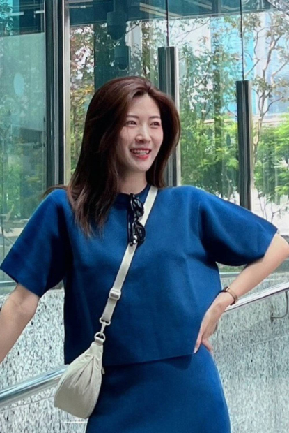 Вязаный женский костюм UNIQLO футболка и штаны 1159855641 (Синий L)