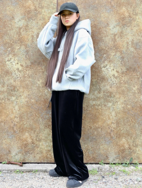 Женский велюровый костюм UNIQLO футболка и штаны 1159855643 (Черный S)