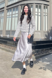 Женский вязаный костюм UNIQLO укороченный кардиган и мини юбка 1159843123 (Черный/Молочный XXL)