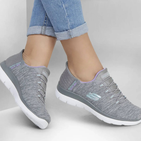 Жіночі кросівки Skechers Summits Dazzling Haze 38 (8 US) 25 см Сірий 1159839564