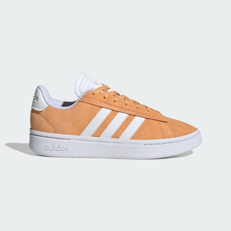 Женские кроссовки Grand Court Alpha Adidas из натуральной замши 39 1/3 (7,5 US) 25 см Оранжевый 1159841863