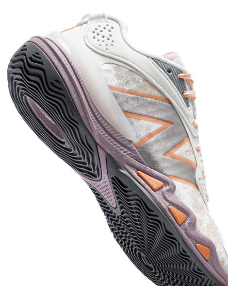 Стильные кроссовки HESI LOW v2 New Balance с логотипом 37 (6 US) 23,5 см Бежевый 1159849072