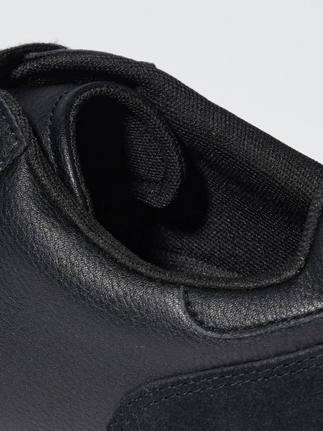 Кроссовки из экокожи Uniqlo со вставками из натуральной замши 41,5 (9,5 US) 27,3 см Черный 1159855320