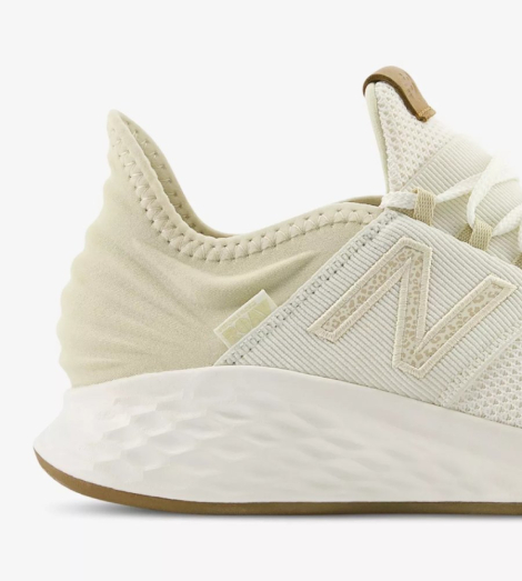 Женские кроссовки Fresh Foam Roav New Balance 40 (8,5 US) 25 см Молочный 1159865268
