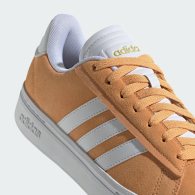 Женские кроссовки Grand Court Alpha Adidas из натуральной замши 39 1/3 (7,5 US) 25 см Оранжевый 1159841863