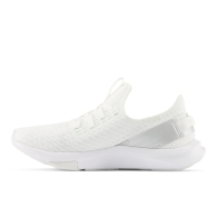 Жіночі кросівки DynaSoft Nergize New Balance 39 (8 US) 24,5 см Білий 1159854160